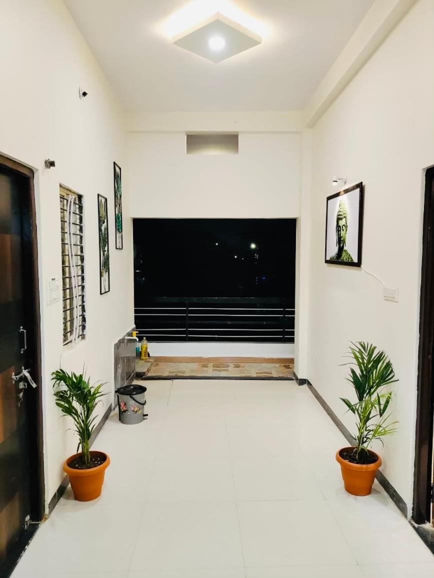 Villa Shivdwelling à Ujjain Extérieur photo