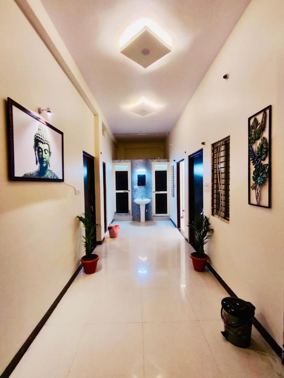 Villa Shivdwelling à Ujjain Extérieur photo